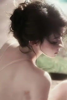 Chiếc Bánh Dâu Và Một Tờ Giấy Ly Hôn