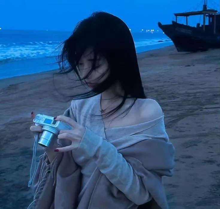 Khi Bí Mật Lộ Diện